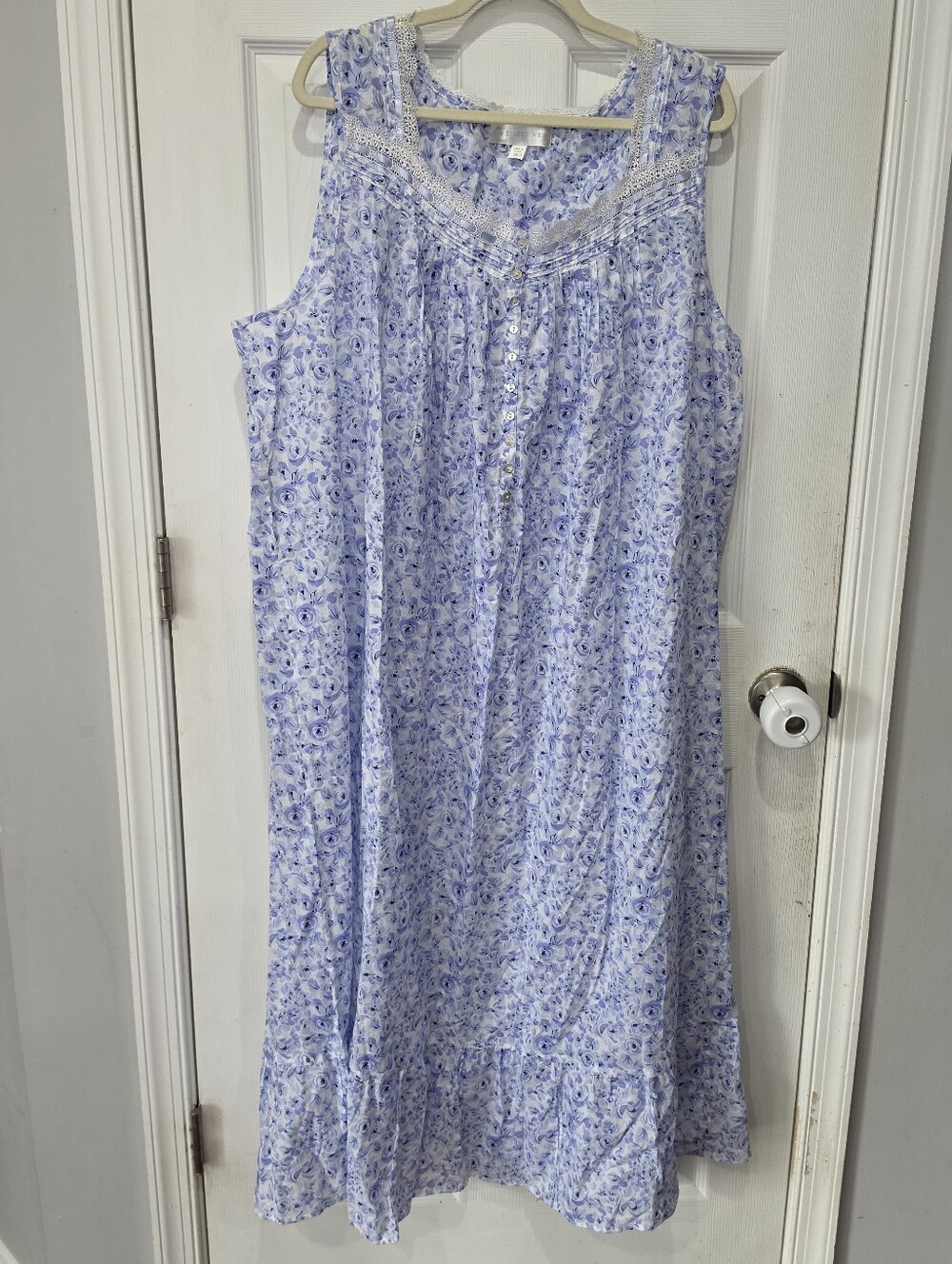 Eileen West floral sweetheart neck nightgown Size 3X - Picture 5 of 16